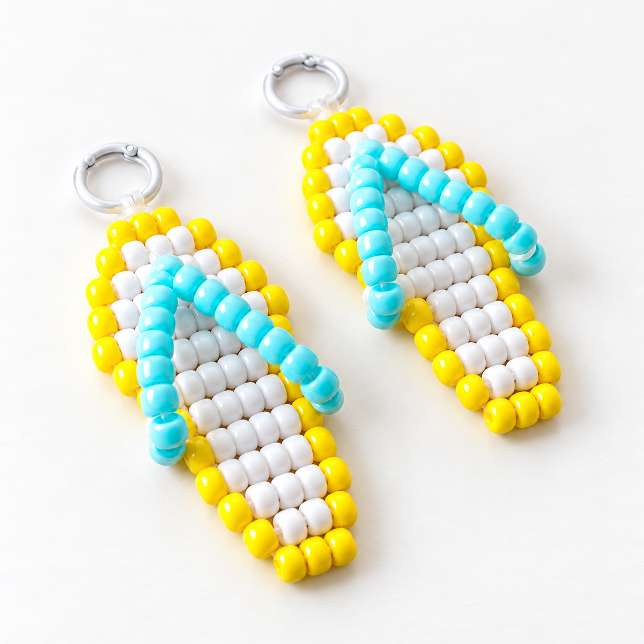 3D Beaded Flip-Flop Keychain PDF Pattern gallery image